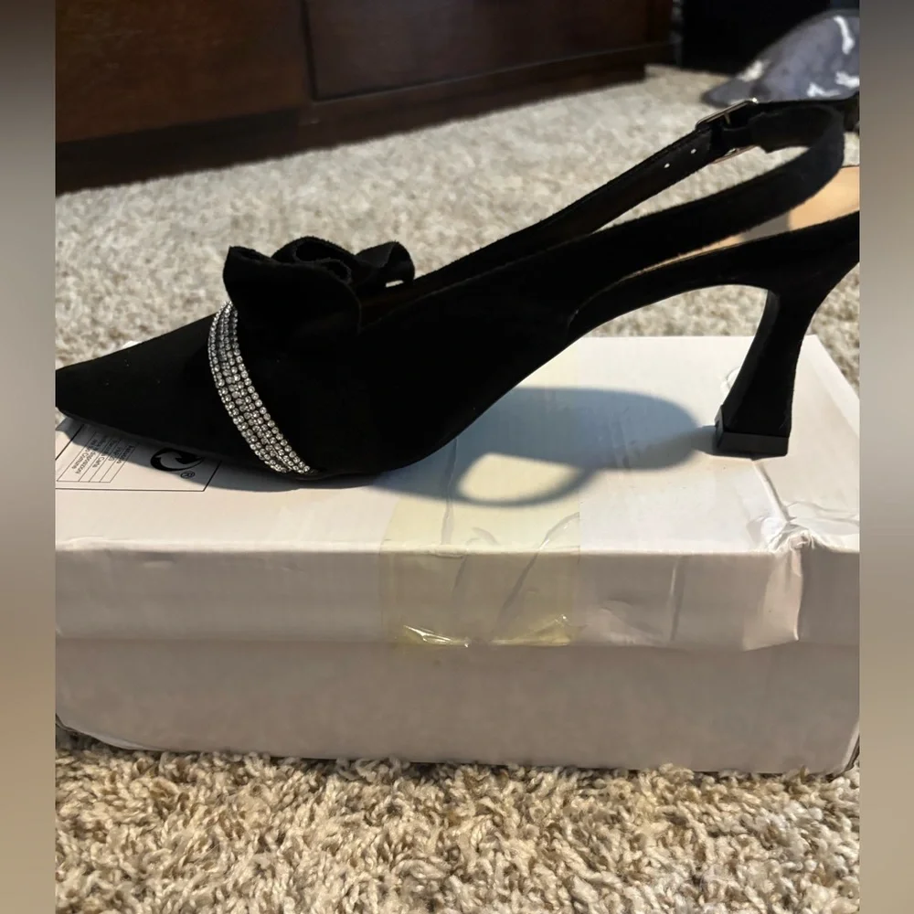 SHEIN Black Slingback Heels with Bow and Rhinestones - Picture 1 of 3